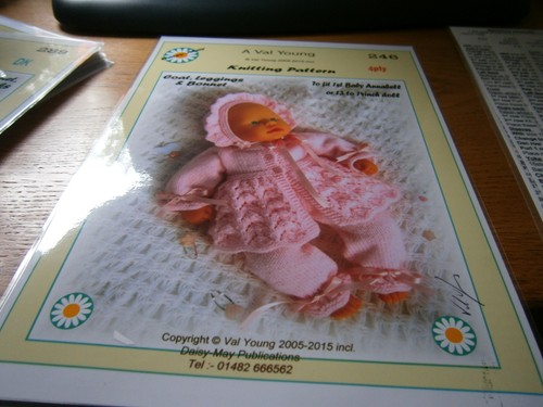 Dolls knitting pattern - knitting,