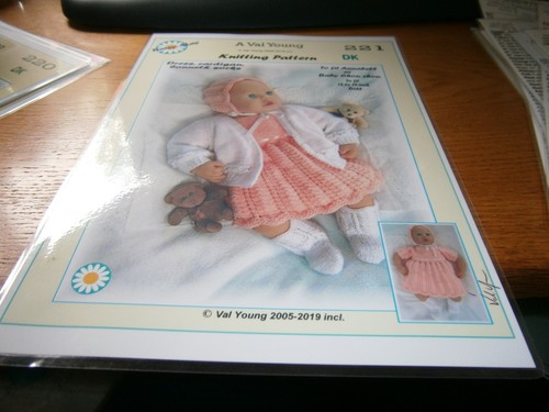 Dolls knitting pattern - 1,