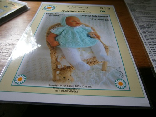Dolls knitting pattern - dolls,